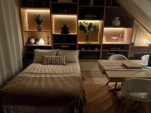 2 habitaciones, tabla de planchar con plancha, wifi y ropa de cama