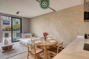 Dining - Brand New 1 BR Condo in Roma Norte - Rooftop (Mexico)