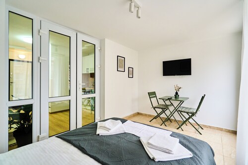 Chisinau Airport Zone Studio • Cozy & Connected
