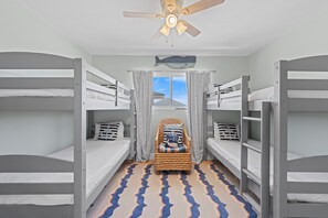 4 bedrooms, iron/ironing board, free WiFi, bed sheets