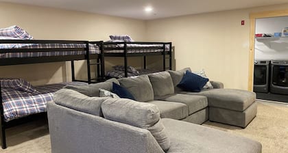 Spacious Sugarloaf Condo