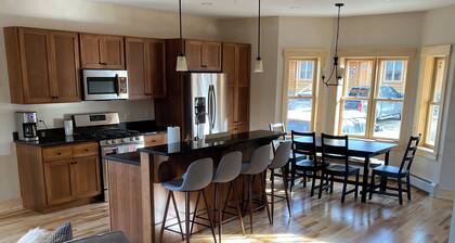 Spacious Sugarloaf Condo