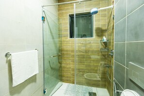 Shower, bidet, towels, soap