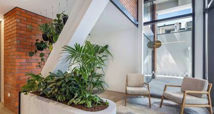 WLG CBD 1BR - Luxe Hyde Lane Stay with Amenities