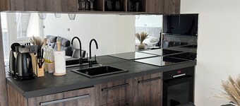 Cosy Golden Hour apartment. Pet-friendly! 10min walk to center of Kranjska Gora!