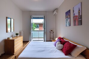 Superior Apartment, Balcony | Desk, laptop workspace, iron/ironing board, free WiFi - notaMi - Feels Like Home (Milan)