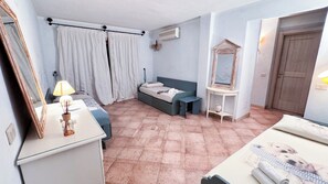 2 bedrooms, iron/ironing board, bed sheets