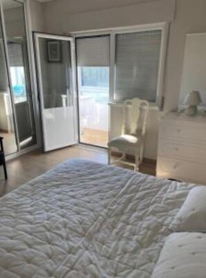 2 室のベッドルーム、アイロン / アイロン台、WiFi、ベッドシーツ