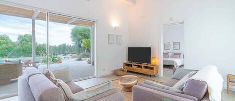 智能電視、壁爐