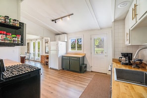 Microwave, oven, stovetop, dishwasher - Tranquil 3-bedroom home in Good Hart- Near Lake MI and 119 (Harbor Springs)