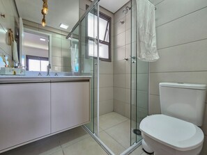 Apartment | Bathroom