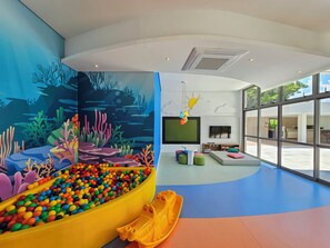 Children’s play area – indoor