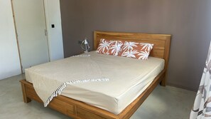2 chambres, fer et planche à repasser, Wi-Fi gratuit, draps fournis