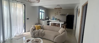 Mistletoe Apartment