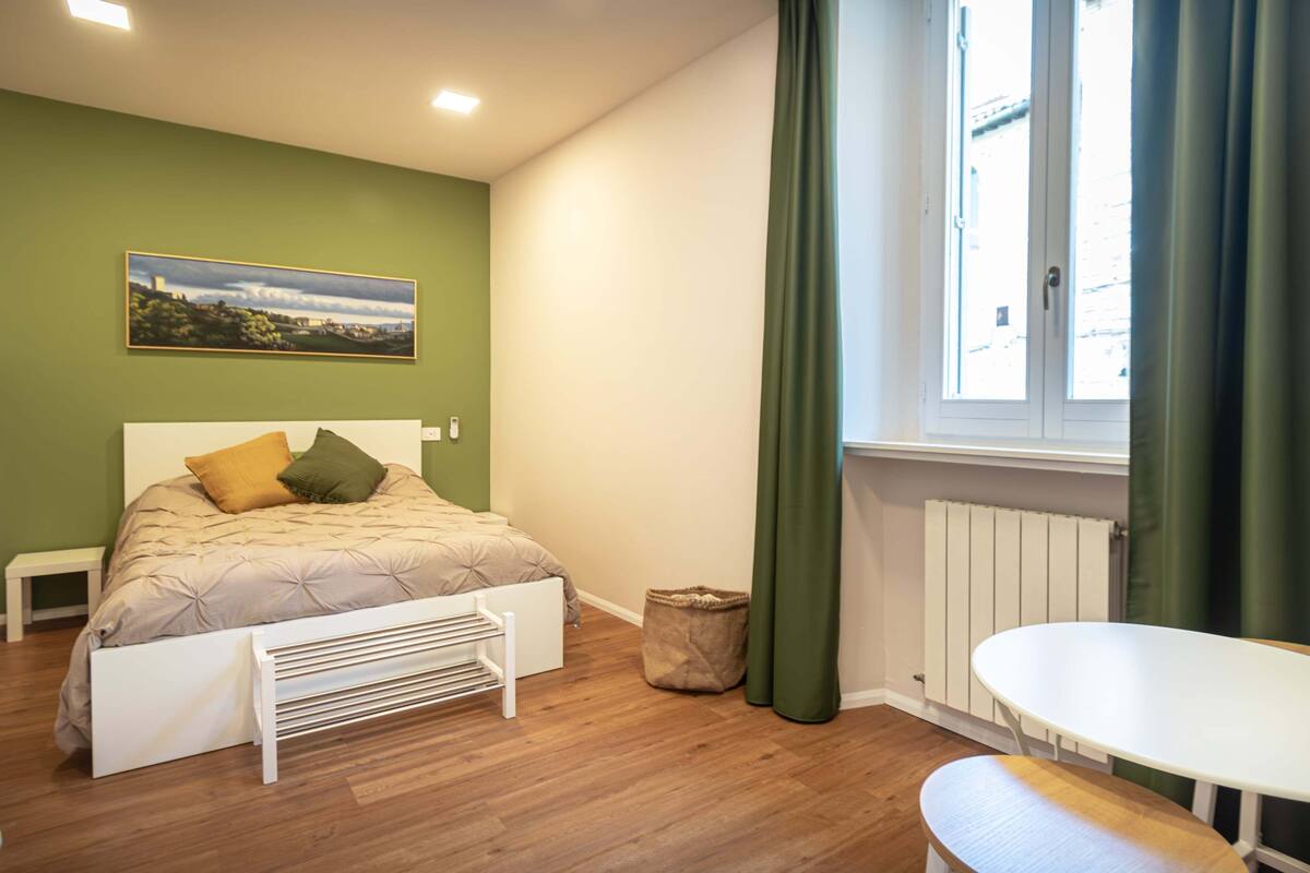 Basic Room, City View | Desk, free WiFi
