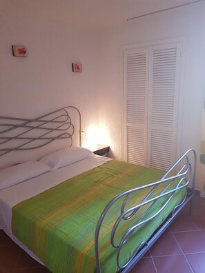 Desk - Resort Cugnana al Mare (Cugnana Verde)