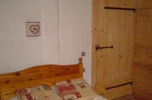 6 makuuhuonetta, Wi-Fi