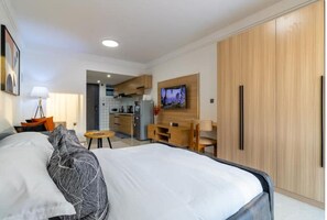 1 chambre, fer et planche à repasser, Wi-Fi, draps fournis