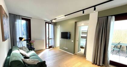 Design and comfort with Private Patio, steps from the Basilica of Saint Anthony.