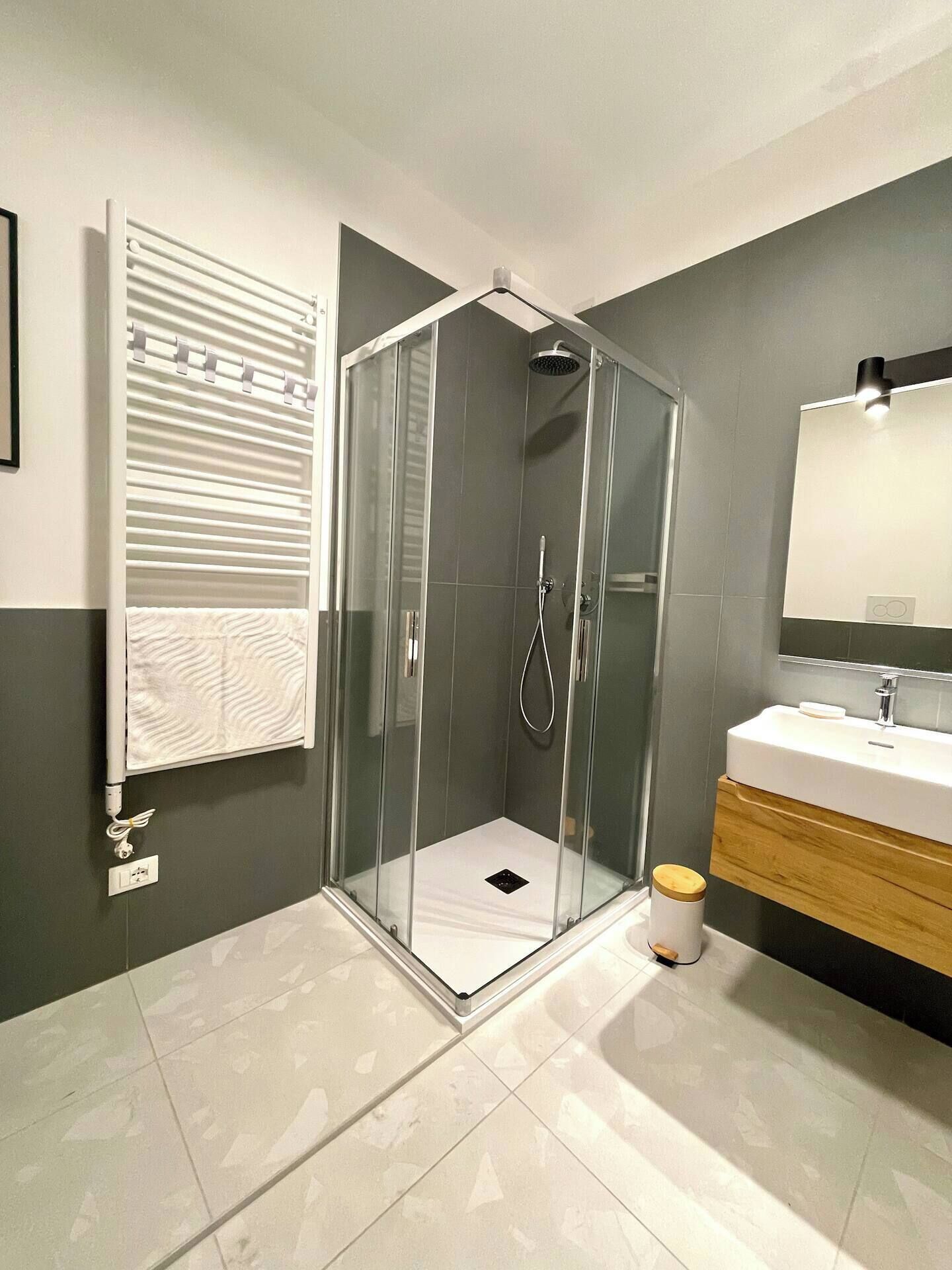 Shower, eco-friendly toiletries, hair dryer, bidet