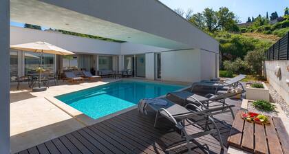 Villa Island Pearl: A Stunning Oasis of Luxury and Serenity on Brač Island