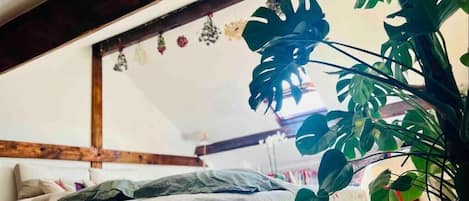 2 makuuhuonetta, silitysrauta/-lauta, ilmainen Wi-Fi, vuodevaatteet