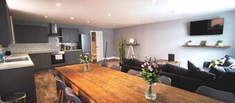 3 Room Studio • Contractor-Friendly Setup