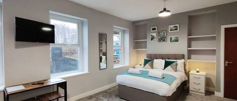 1 bedroom, iron/ironing board, free WiFi