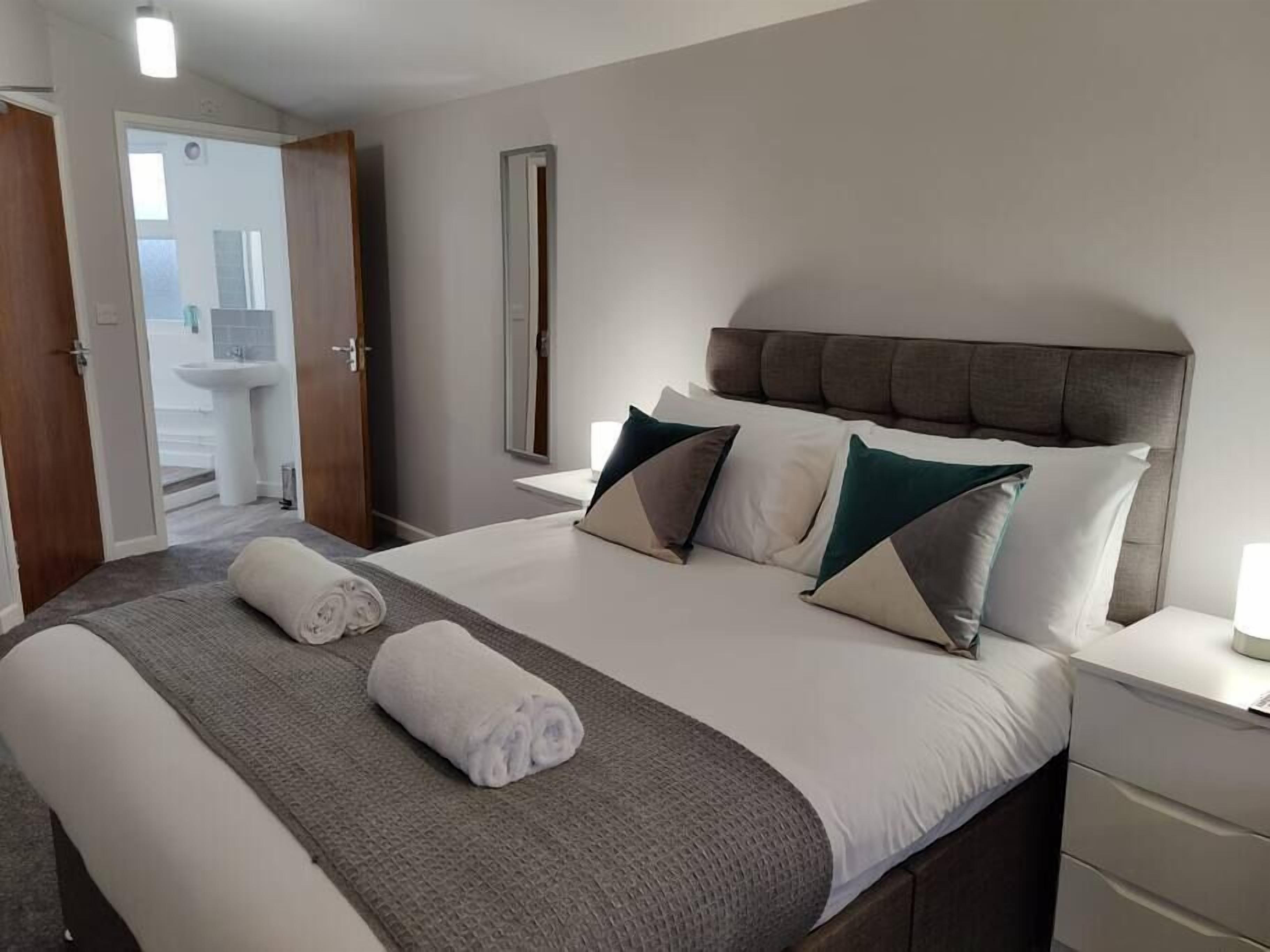 1 bedroom, iron/ironing board, free WiFi