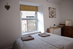 Casa | 2 quartos, ferros/tábuas de passar roupa, Wi-Fi de cortesia