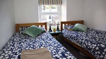 Rumah | 2 kamar tidur, setrika/meja setrika, Wi-Fi gratis, dan seprai linen