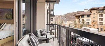 Contemporary 2 Bedroom Luxury Ski In, Ski Out Residence in Snowmass Base Village