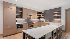 Exterior - Contemporary 2 Bedroom Luxury Ski In, Ski Out Residence in Snowmass Base Village (Snowmass Village)