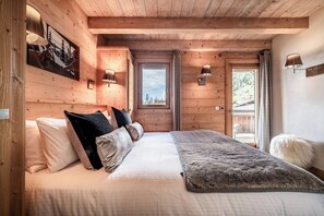 4 soverom, strykejern/-brett, wi-fi (inkludert) og sengetøy