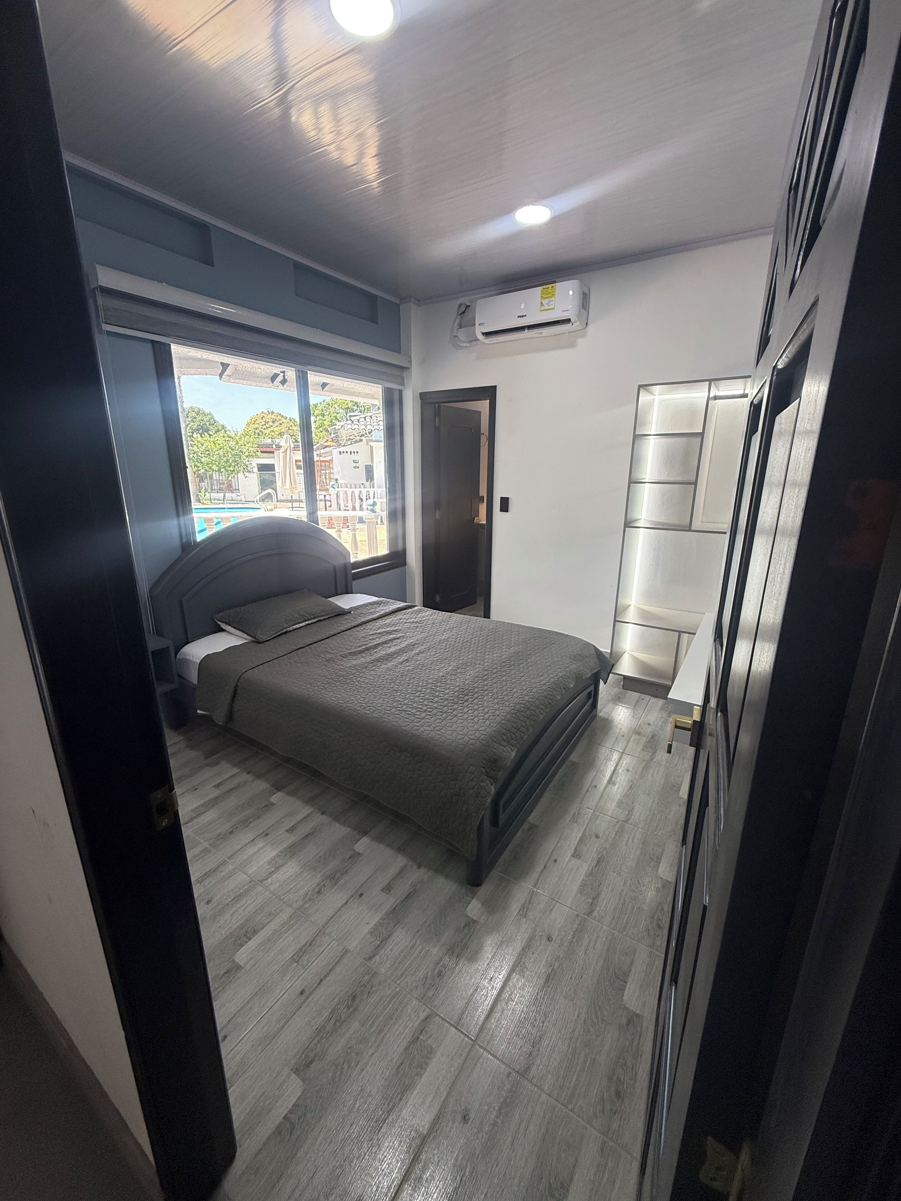 Habitación doble de uso individual | Wifi gratis y ropa de cama 