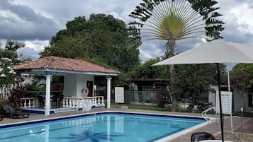 Piscina externa