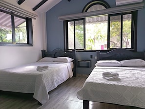 Habitación triple | Wifi gratis y ropa de cama