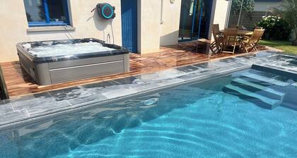 Villa Leonic - Swimming pool and Jacuzzi