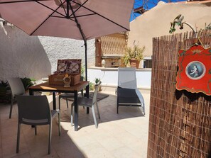 Outdoor dining - Living Ortigia (Siracusa)