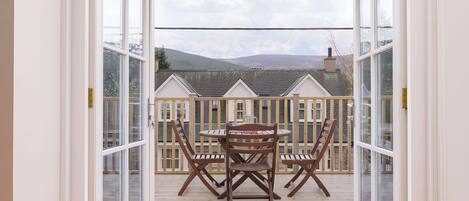 Khu ẩm thực ngoài trời