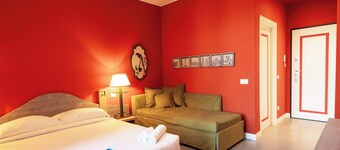 SGS Suite Lake Como