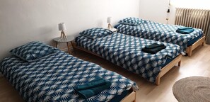 5 bedrooms, iron/ironing board, travel cot, WiFi