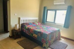 3 bedrooms, iron/ironing board, free WiFi, bed sheets - Grey Lavender – A Comfortable Holiday Home in Chelston, Lusaka (Eastern Province)