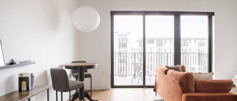 TV connectée, livres, imprimantes