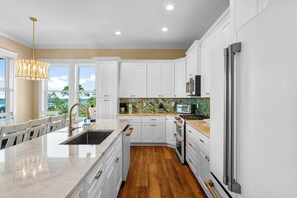 House, Private Pool, Ocean View | Private kitchen | Full-size fridge, microwave, oven, stovetop