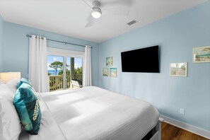 5 bedrooms, laptop workspace, iron/ironing board, free WiFi