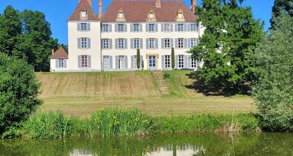Discover the Gîte des Loges, a haven of peace in the heart of Château de Matel!