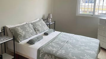 Ferienhaus | 3 Schlafzimmer, Bügeleisen/Bügelbrett, kostenloses WLAN, Bettwäsche