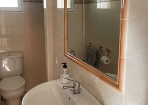 Bathroom - Modern Escape, Shared Pool, Private Terrace (Orihuela)