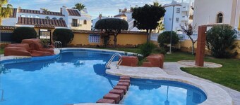 Modern Escape, Shared Pool, Private Terrace